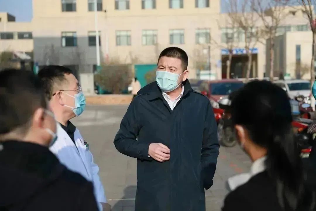龍港區(qū)人大、區(qū)政府領導一行視察調研龍港國際醫(yī)療健康產業(yè)園(圖1)