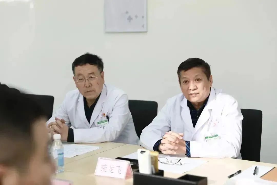 龍港區(qū)人大、區(qū)政府領導一行視察調研龍港國際醫(yī)療健康產業(yè)園(圖15)