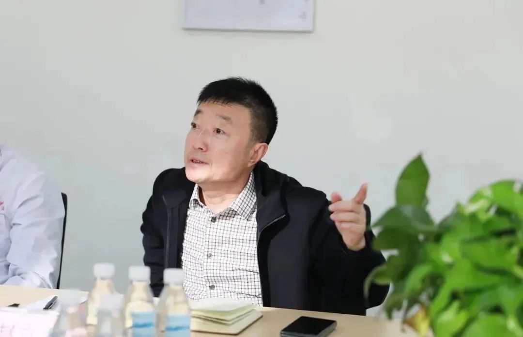 龍港區(qū)人大、區(qū)政府領導一行視察調研龍港國際醫(yī)療健康產業(yè)園(圖14)